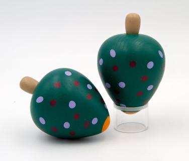 CS155 - Wooden spinning top Dots