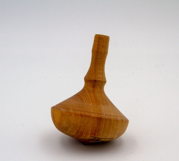 KS618 - Wooden spinning top